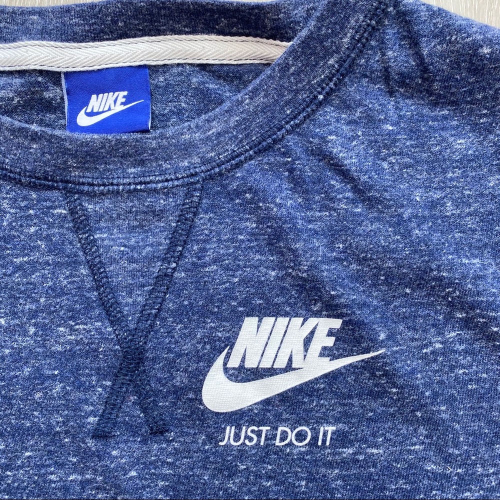 Boy’s NIKE Blue Short Sleeve T-Shirt Front Pocket